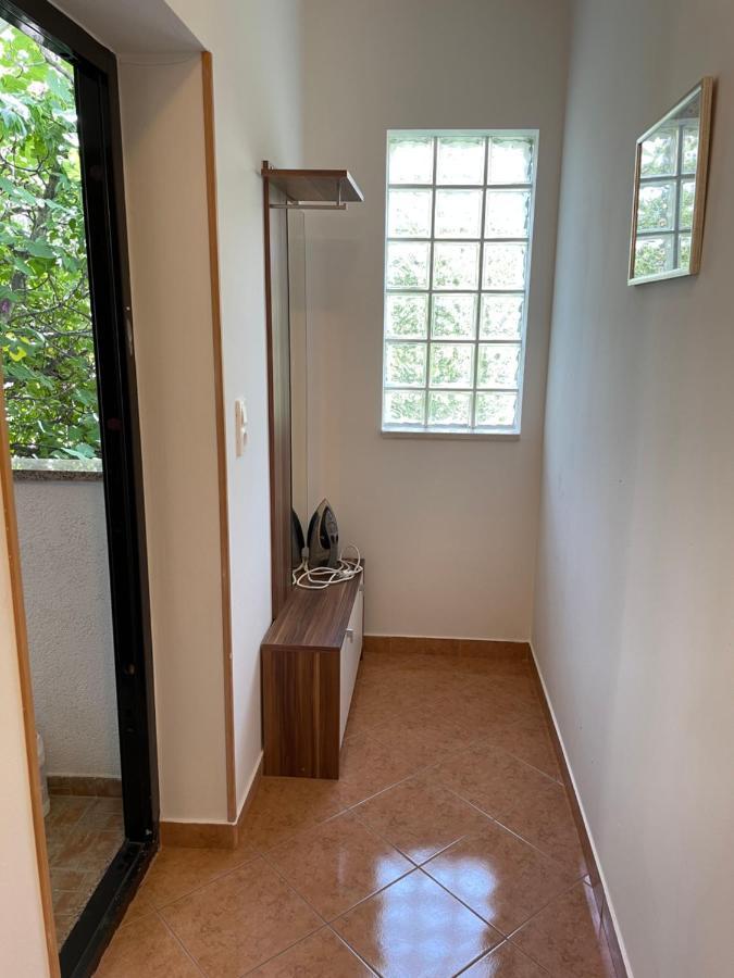 טרוגיר Apartment Jakasa מראה חיצוני תמונה
