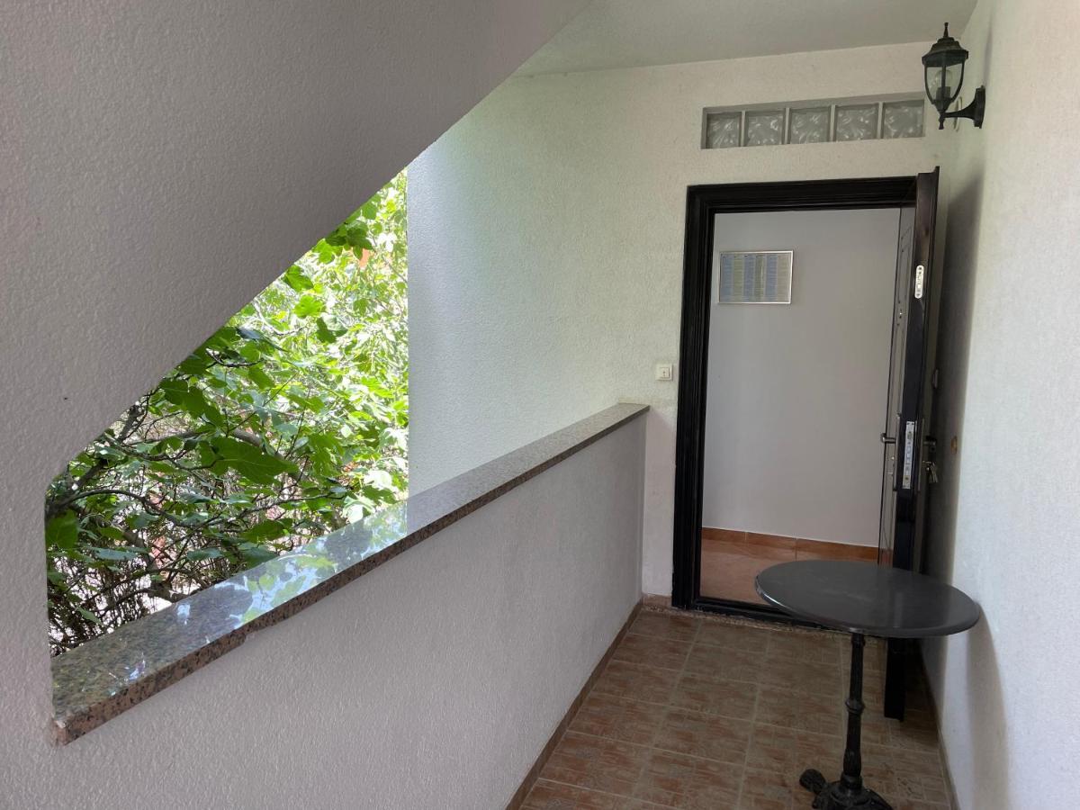 טרוגיר Apartment Jakasa מראה חיצוני תמונה