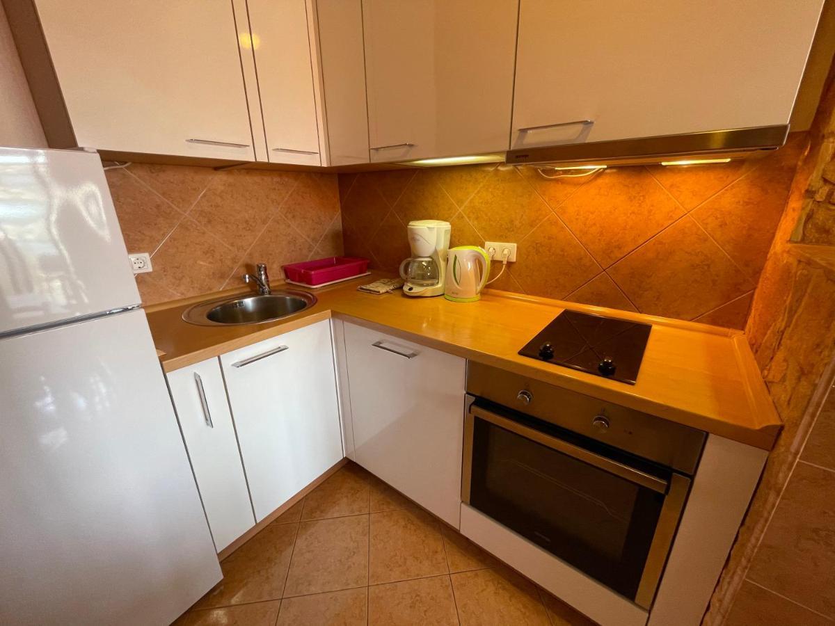 טרוגיר Apartment Jakasa מראה חיצוני תמונה