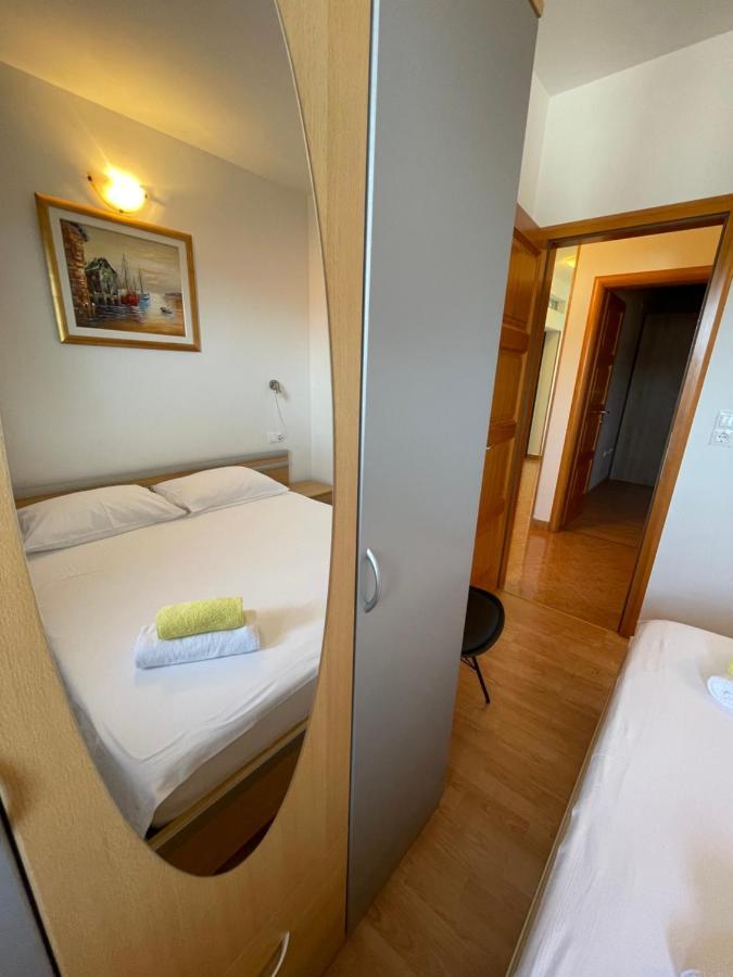 טרוגיר Apartment Jakasa מראה חיצוני תמונה