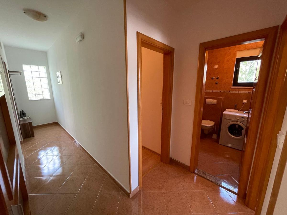 טרוגיר Apartment Jakasa מראה חיצוני תמונה