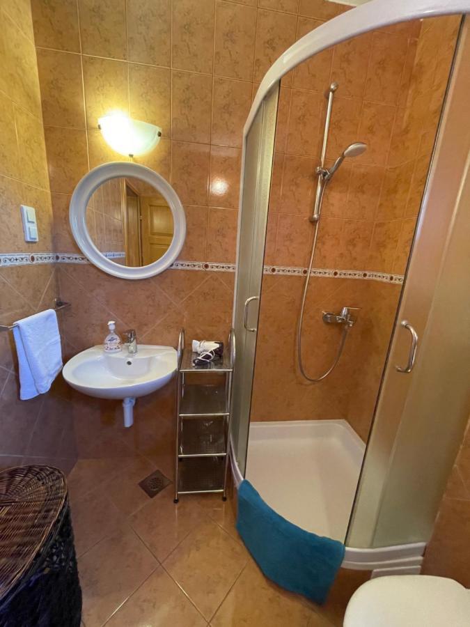 טרוגיר Apartment Jakasa מראה חיצוני תמונה