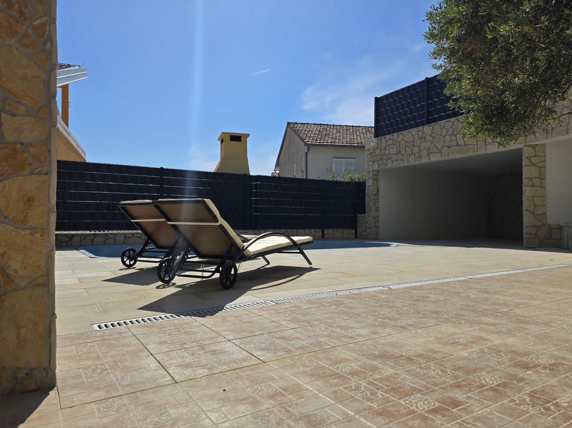 טרוגיר Apartment Jakasa מראה חיצוני תמונה