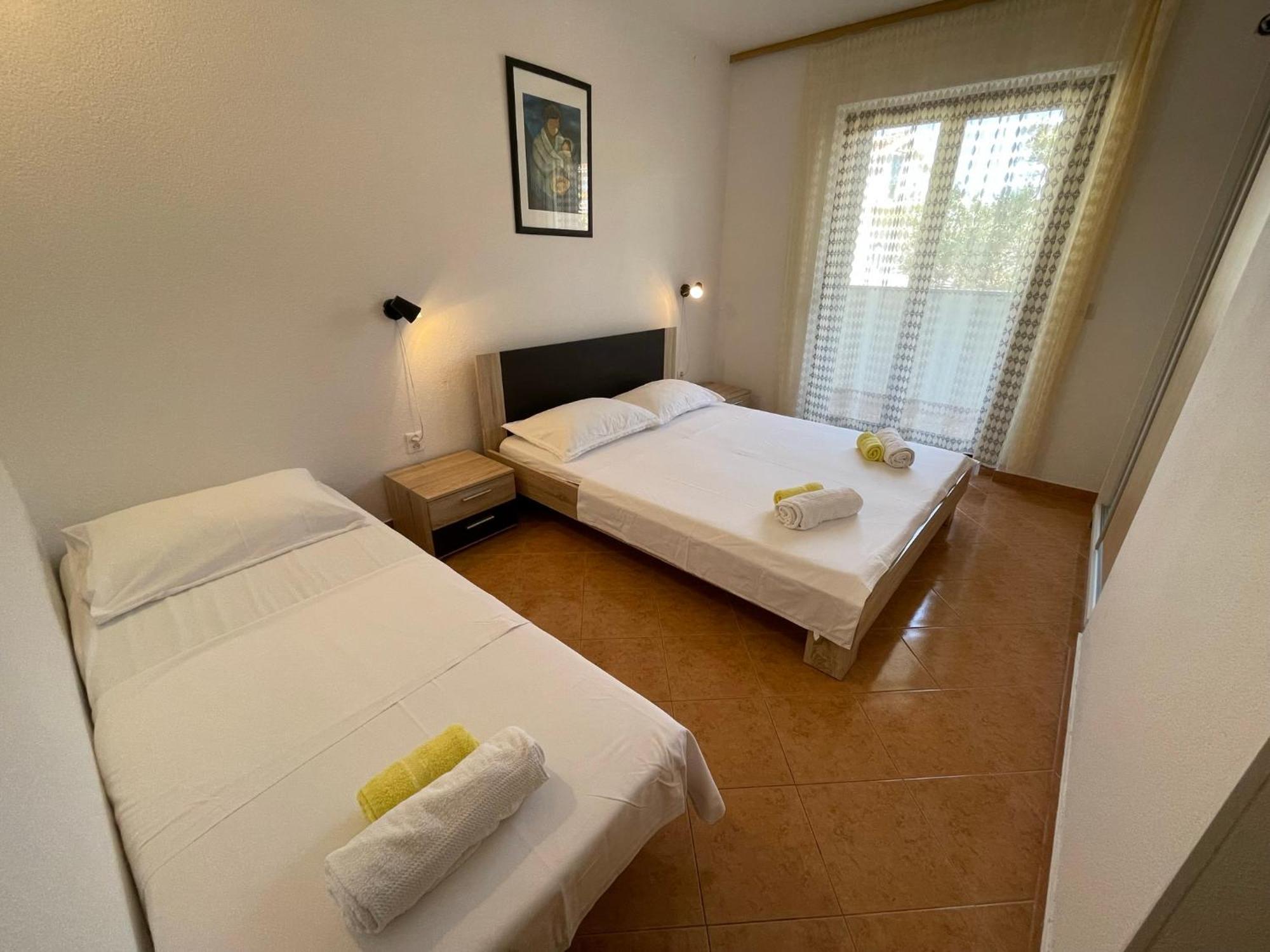 טרוגיר Apartment Jakasa מראה חיצוני תמונה