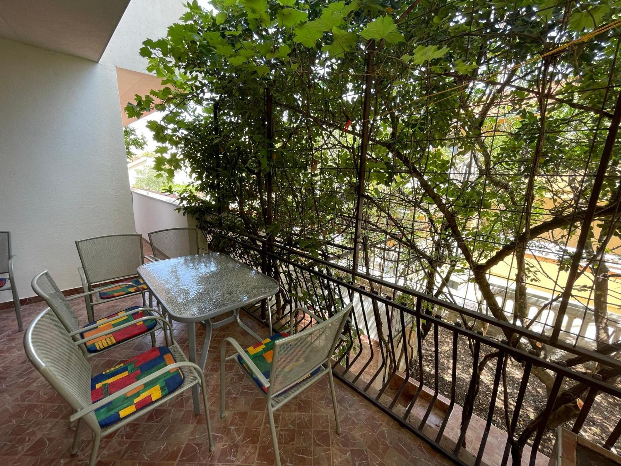 טרוגיר Apartment Jakasa מראה חיצוני תמונה