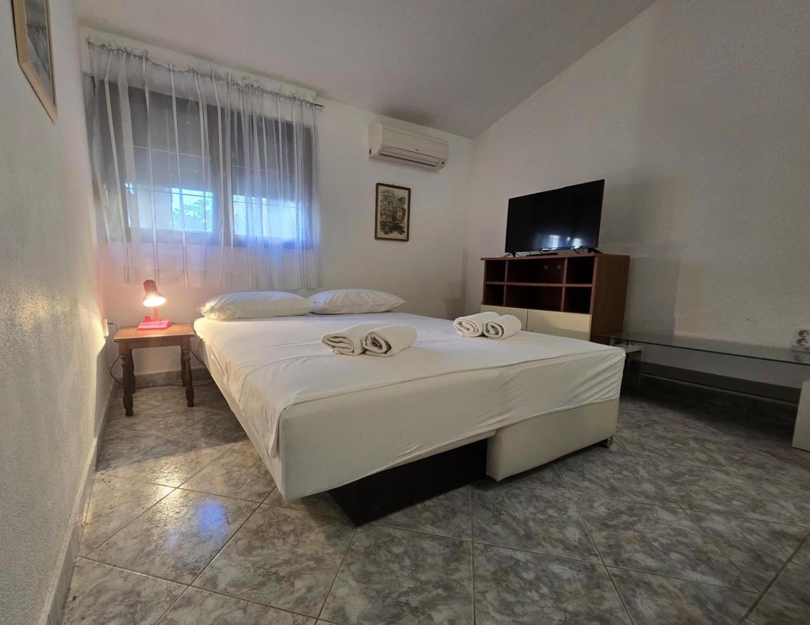 טרוגיר Apartment Jakasa מראה חיצוני תמונה